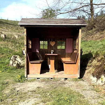 Holiday home Den Bergh Bromskirchen